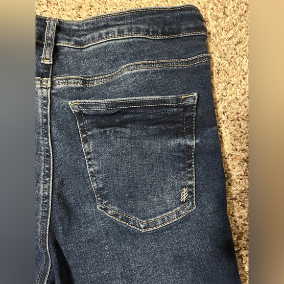 SILVER INFINITE FIT Jeans - Picture 3 of 5